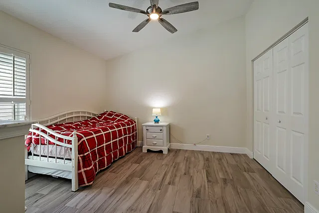 Residence photo 28