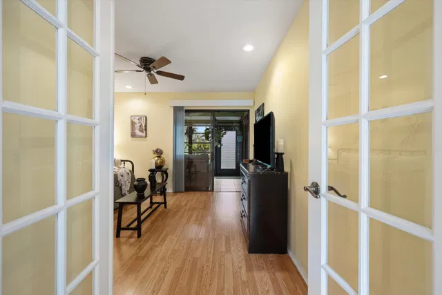Residence photo 16