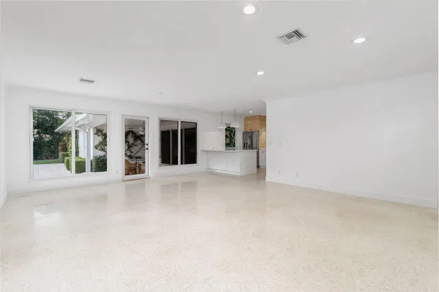 SoSo West Palm Beach Residence photo 5