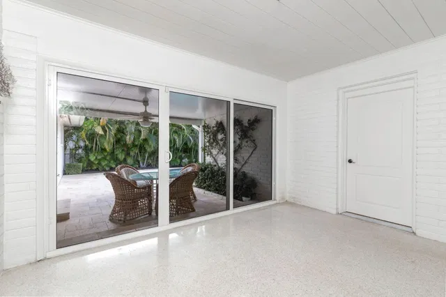 SoSo West Palm Beach Residence photo 13