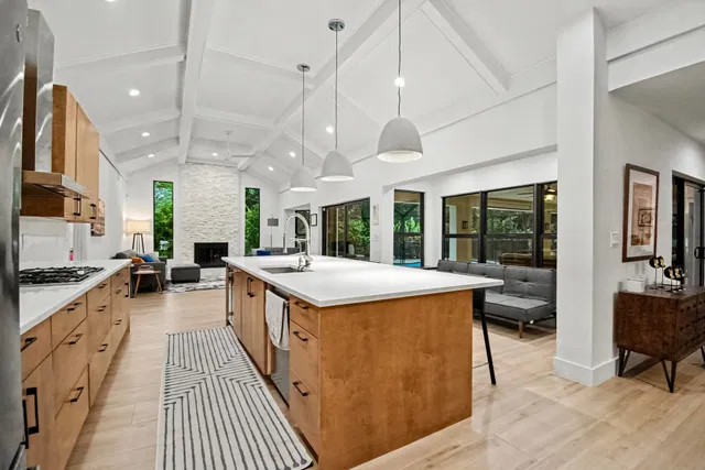 Residence photo 9