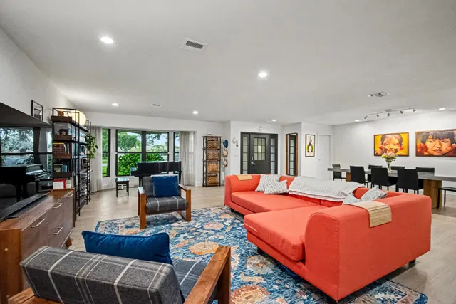 Residence photo 23
