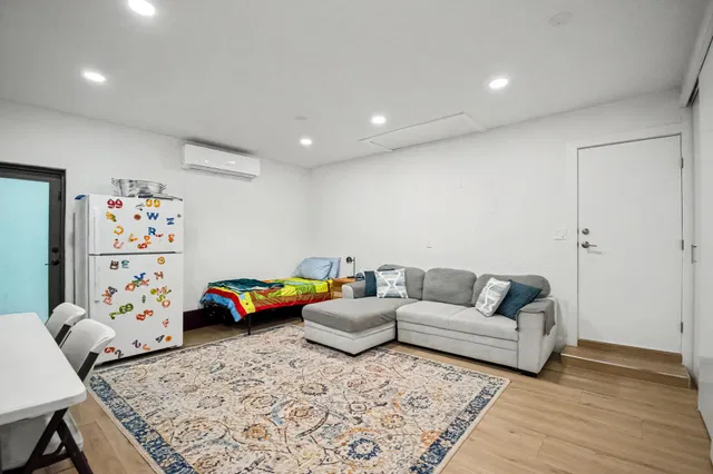 Residence photo 46