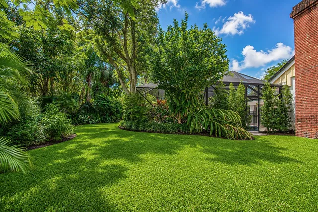 Residence photo 60