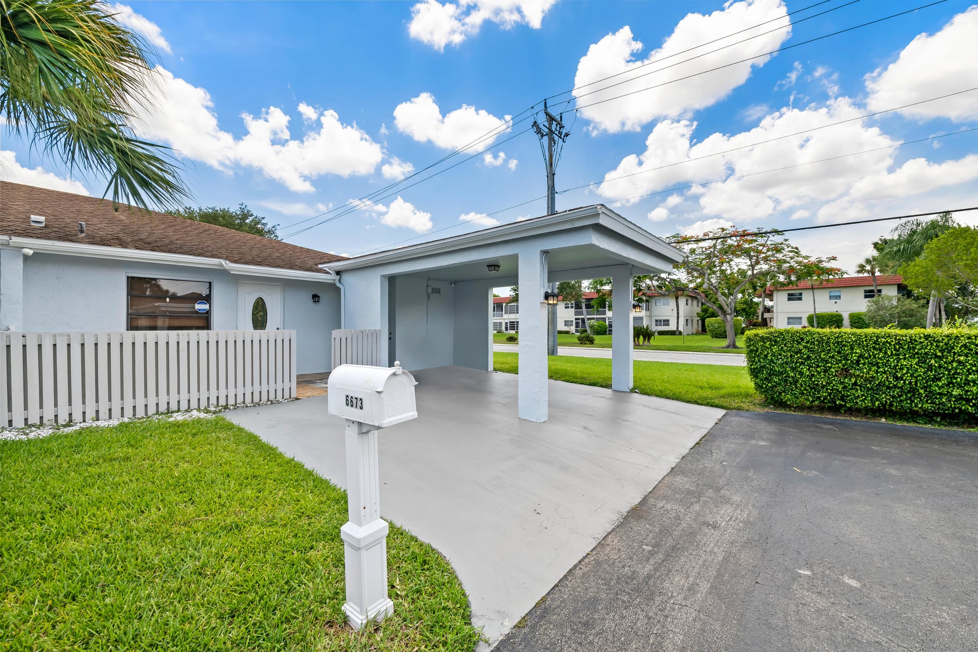 Residence photo 3