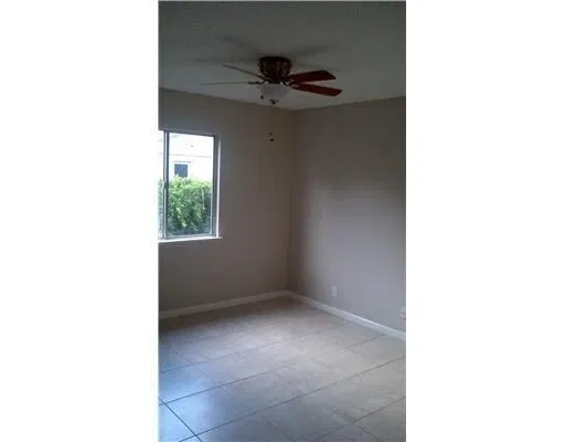  Residence photo 7