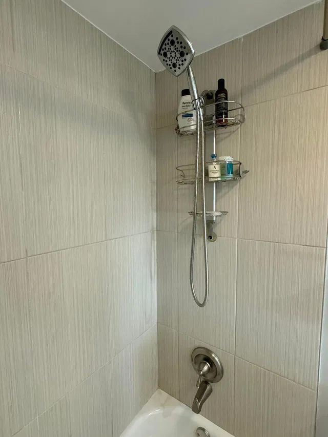 Unit 417 photo 4