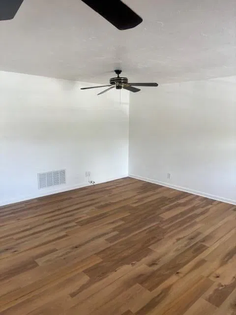  Unit 207 photo 5