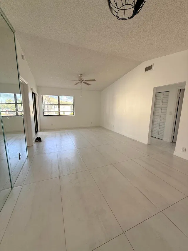  Unit 203 photo 7