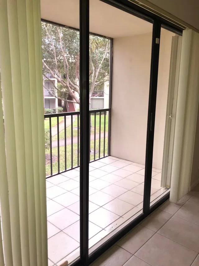  Unit F2 photo 14