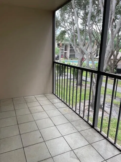  Unit F2 photo 15