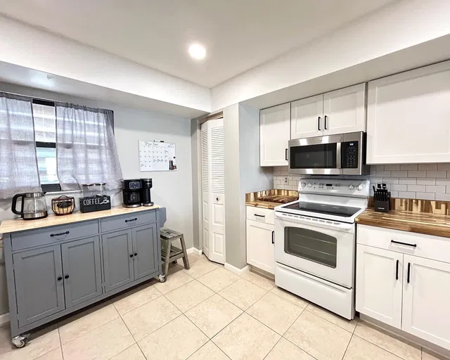  Unit A602 photo 11