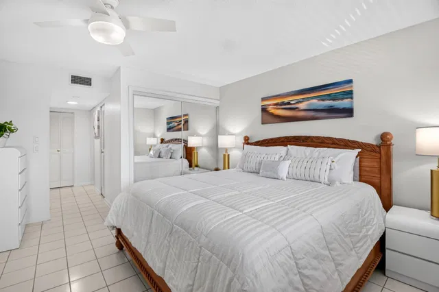 Unit 205 photo 7