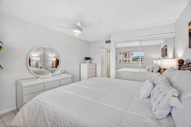 Unit 205 photo 9