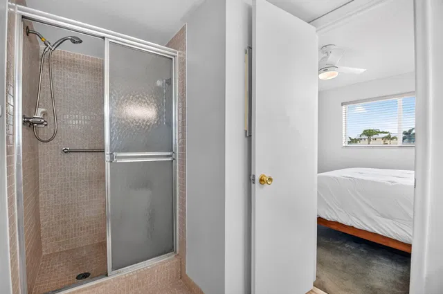 Unit 205 photo 33