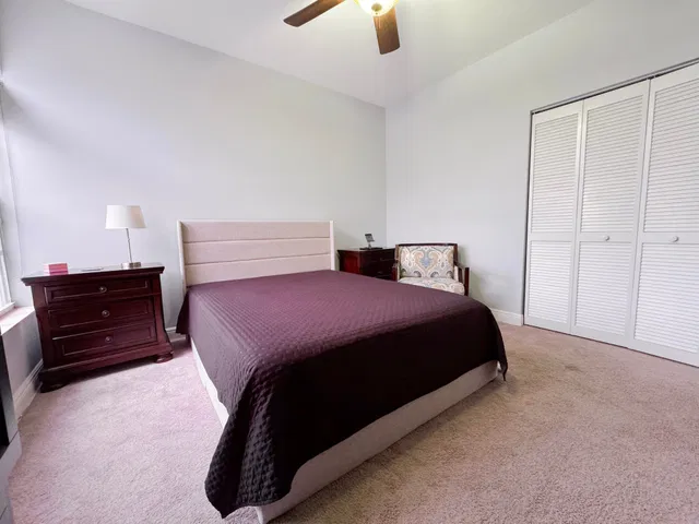  Residence photo 15