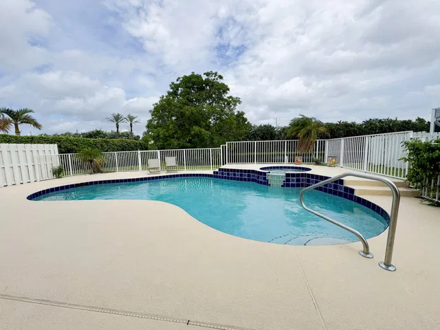  Residence photo 25