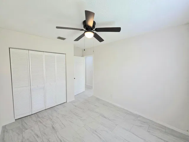 Residence photo 12
