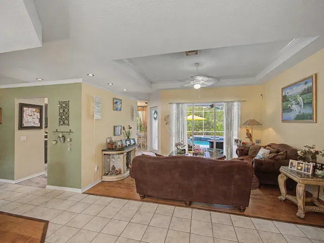 Residence photo 5
