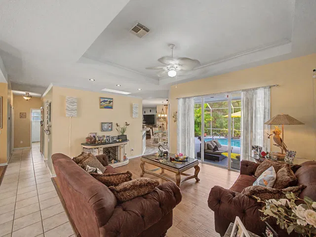 Residence photo 7