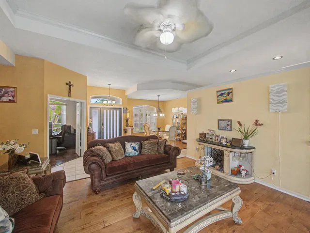 Residence photo 10