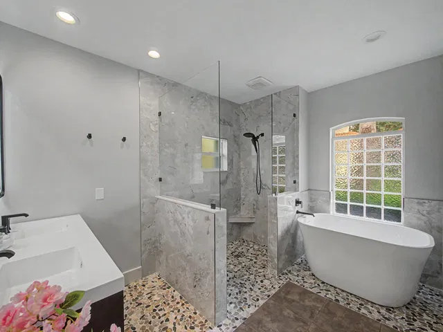 Residence photo 25