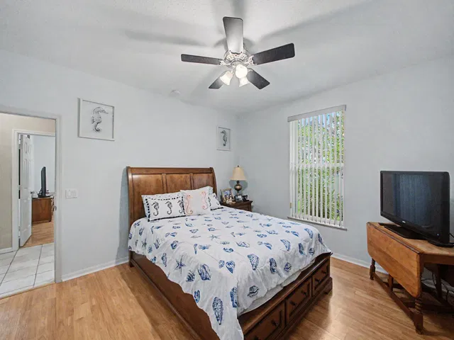 Residence photo 29