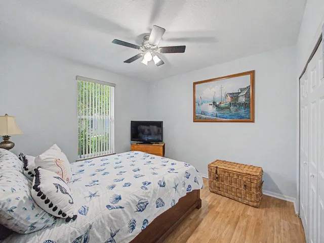 Residence photo 30