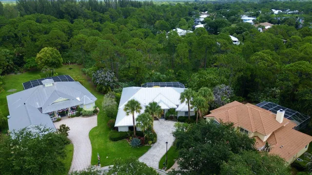 Residence photo 43