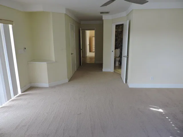  Residence photo 12