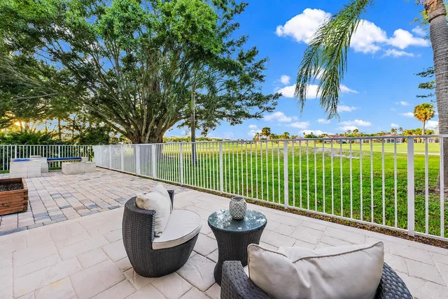 PGA National Palm Beach Gardens Residence photo 29