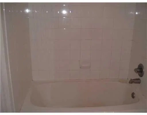  Unit 306 photo 5
