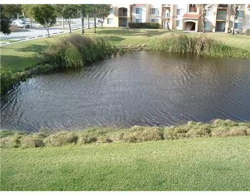  Unit 306 photo 6
