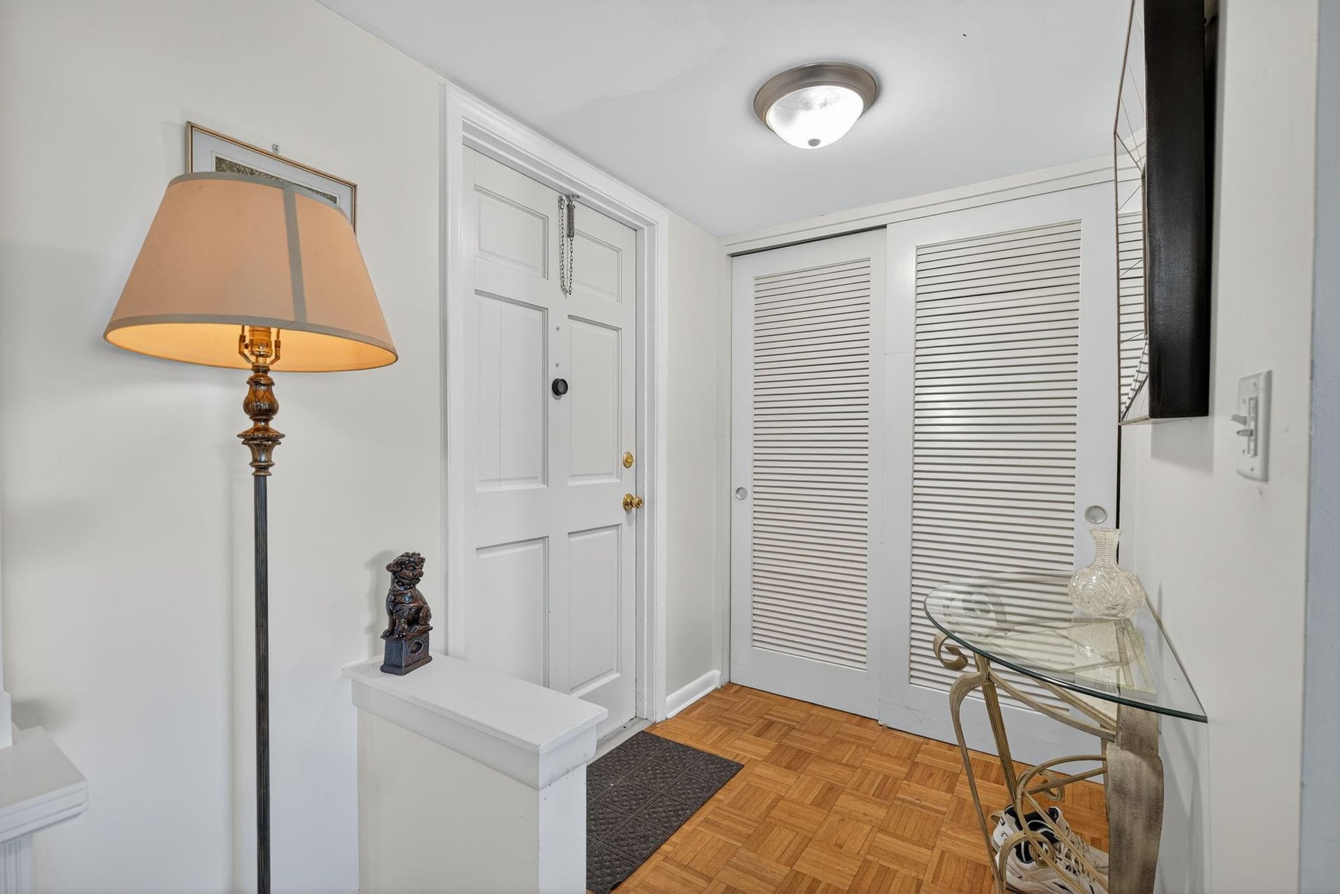 Unit 133 photo 3