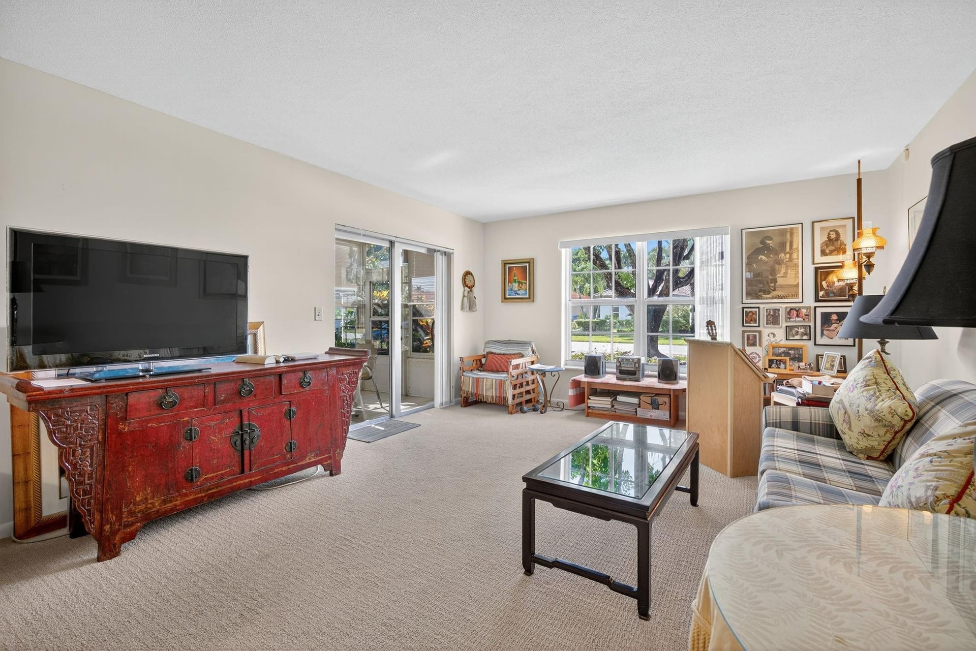 Unit 133 photo 6