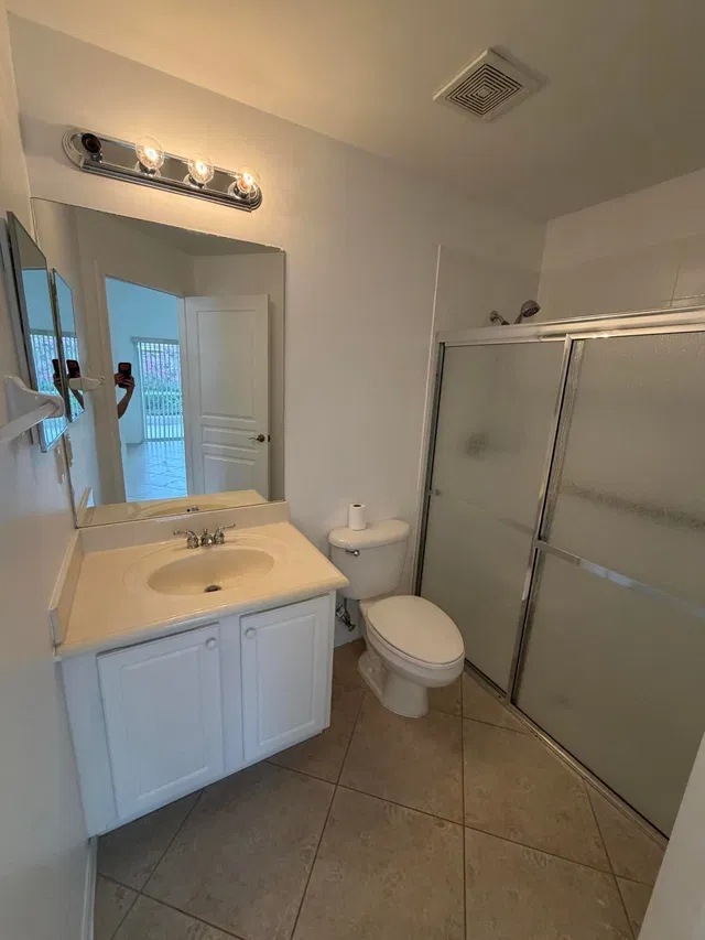 Residence photo 16