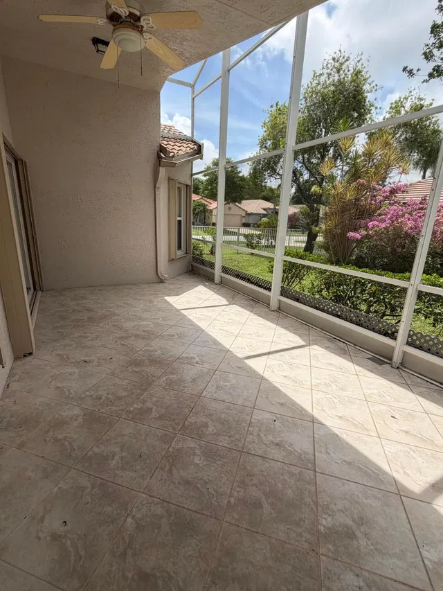 Residence photo 22