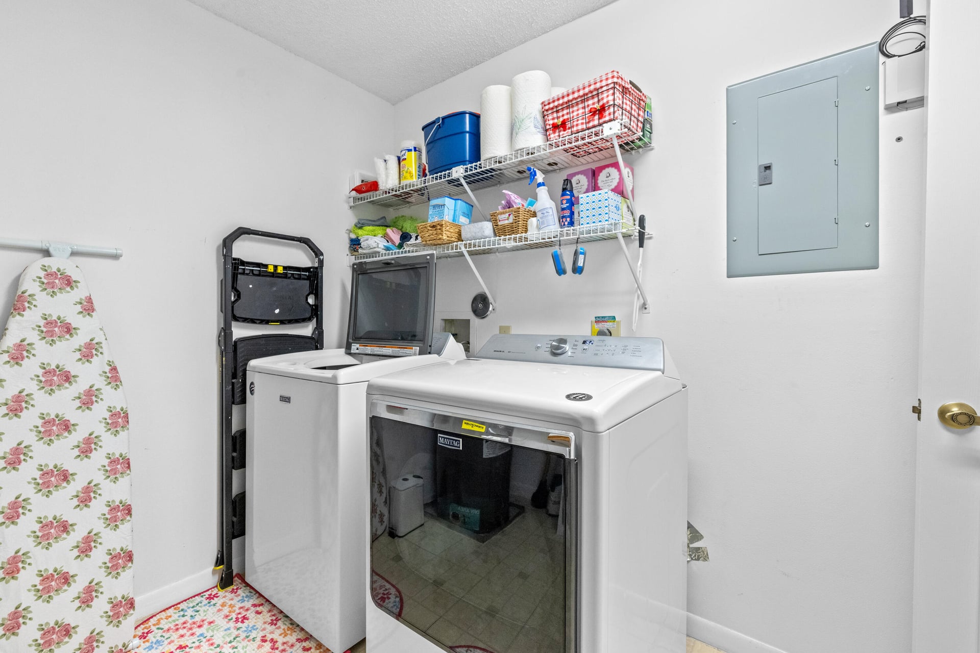 Unit D photo 48