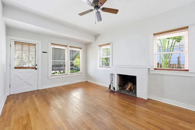 Residence photo 6