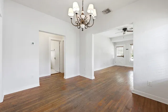 Residence photo 11