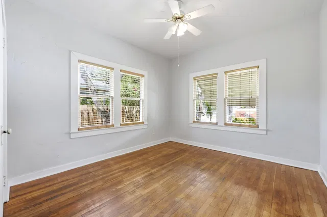 Residence photo 18