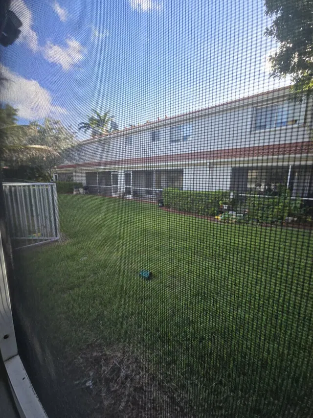  Residence photo 4