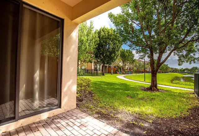 Residence photo 29