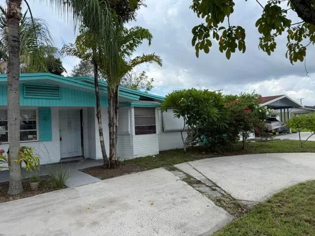  Residence photo 4