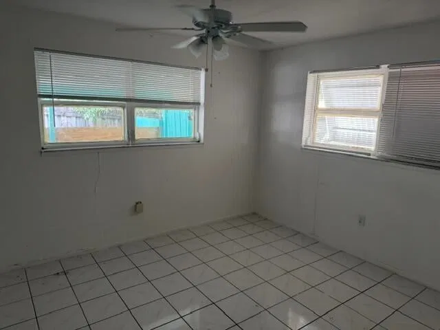 Residence photo 35