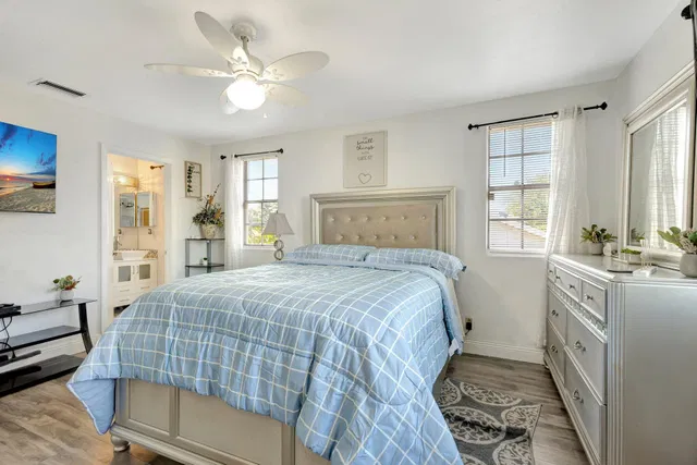 Residence photo 19
