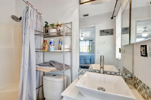 Residence photo 22