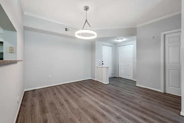 Residence photo 2