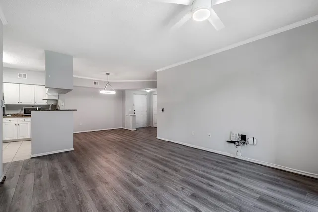 Residence photo 4