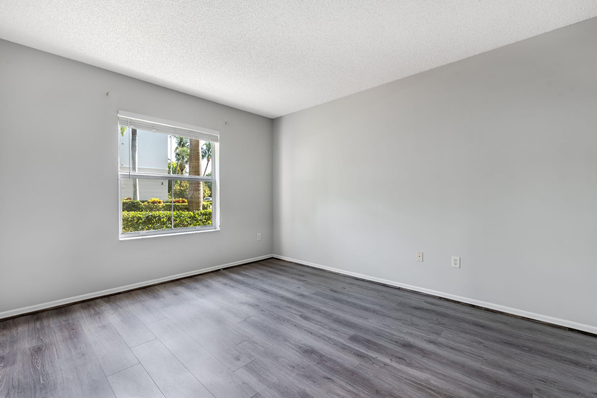 Residence photo 8